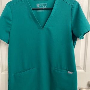 Figs Green small 2/pocket top